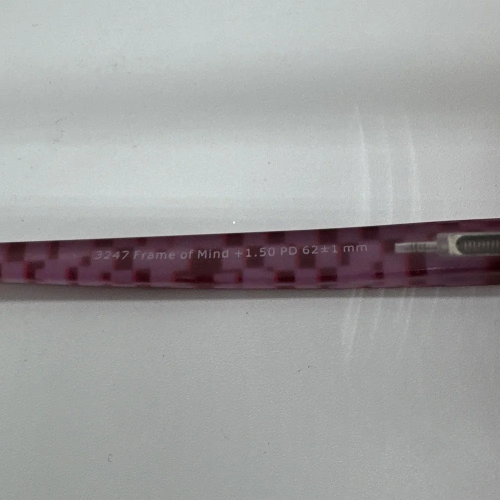 Peepers +1.5 Reading Glasses Frame Of Mind Pink Checkered W/ Blue Light Lenses
